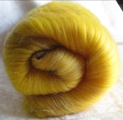 99% Merino Wool, 1% Angelina Fiber, �Sunny Side Up� drumcarded batt, spinning, felting, fiber